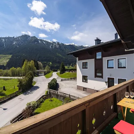 In Muhlbach Near Kitzbuhel Area Apartment *